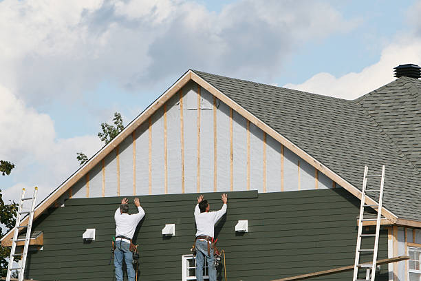 Professional Siding Contractor technician working in Warsaw, OH